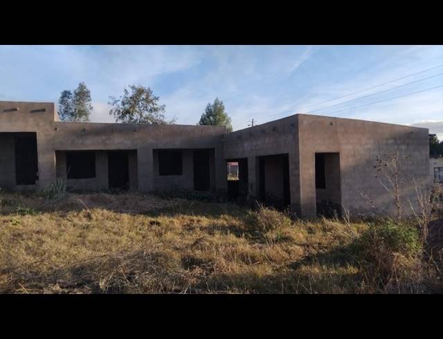 10 BEDROOM APARTMENT FOR SALE IN MTHATHA RURAL